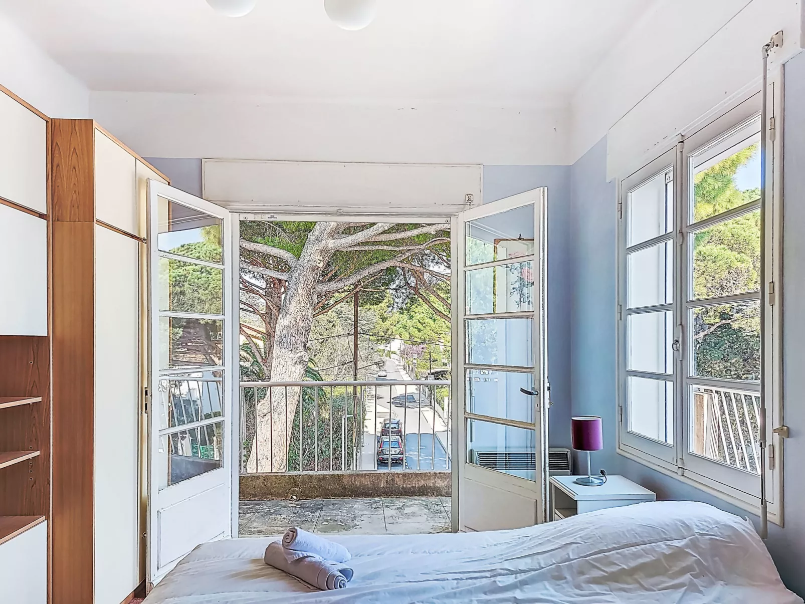 Les Trois A - Binnen