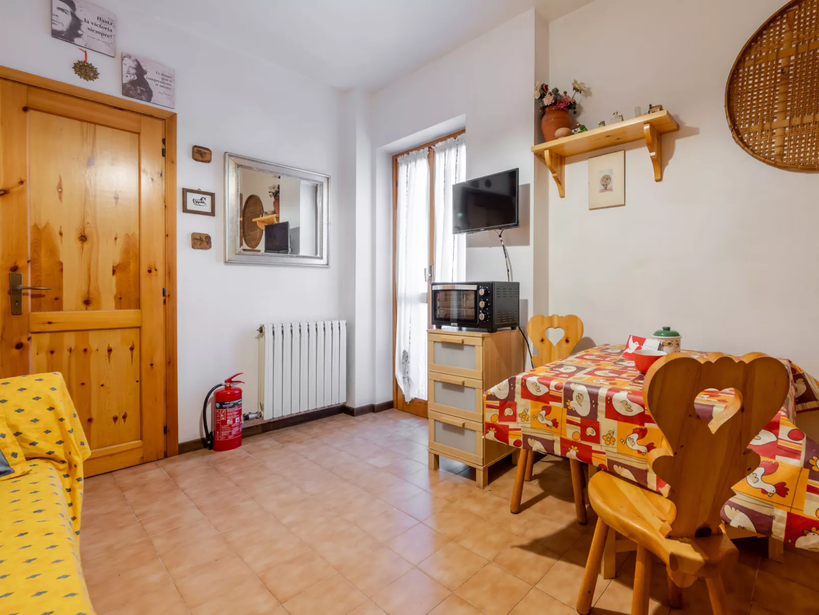 Ai piedi del Monte - Binnen