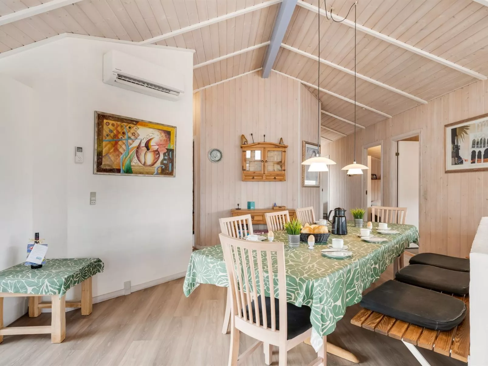 "Petkana" - 700m from the sea - Binnen