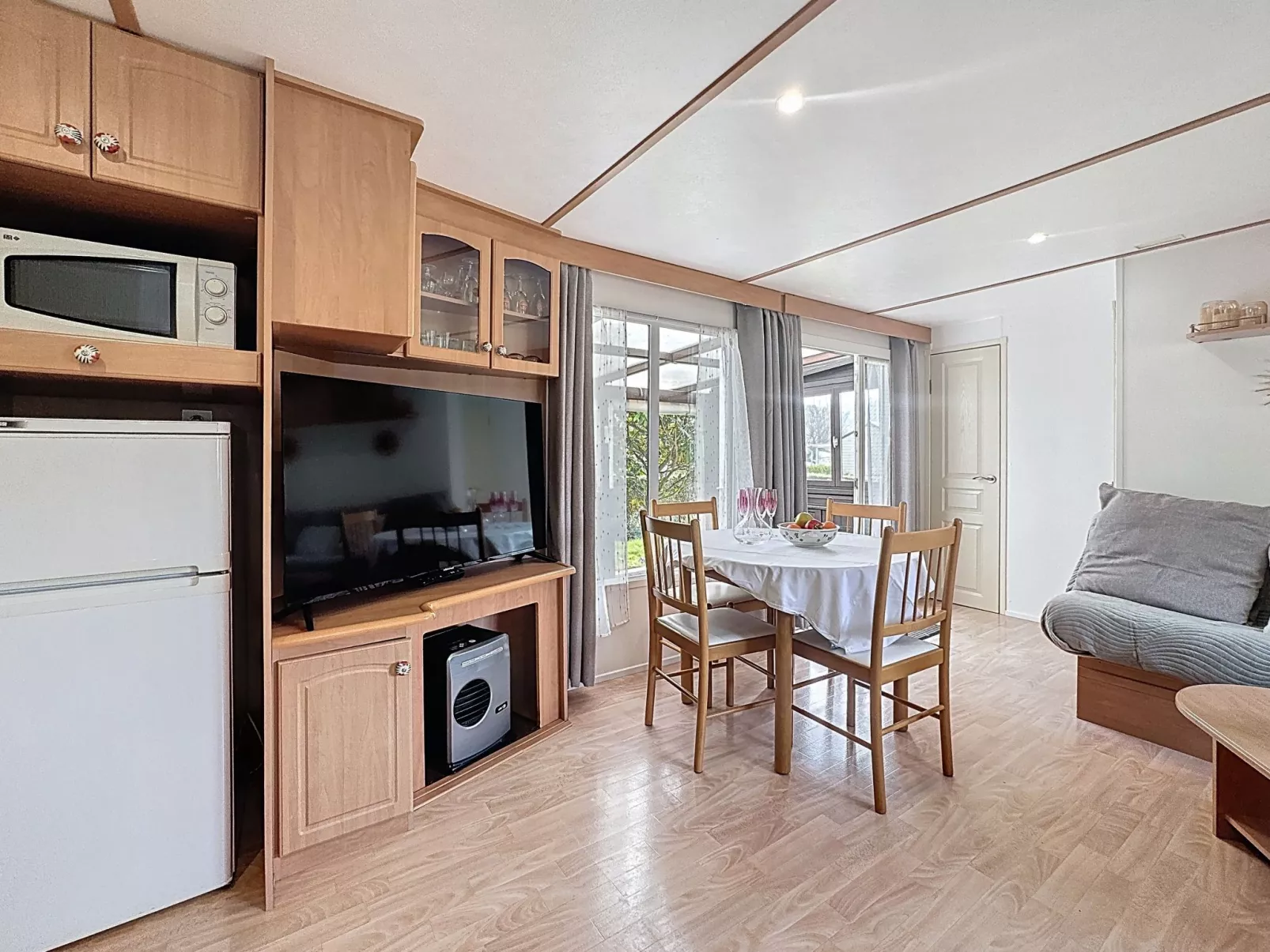 Le Lieu Bill - Binnen