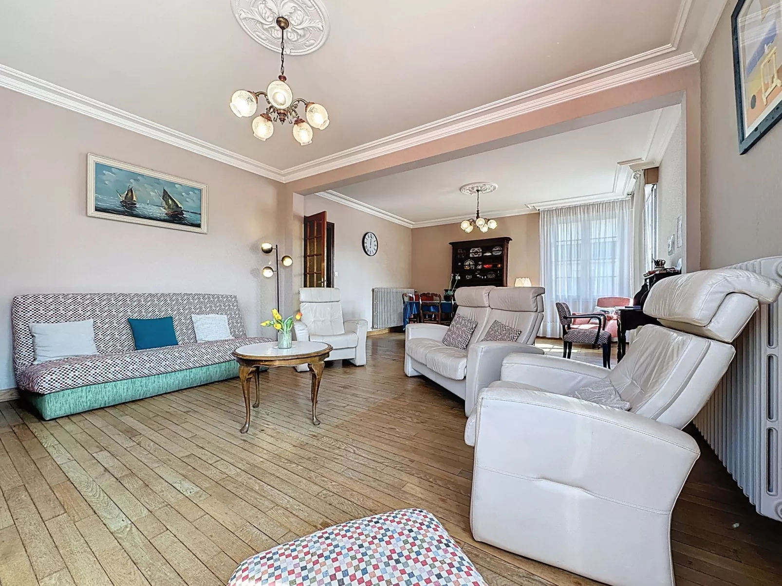 La Rose des Pins - Binnen