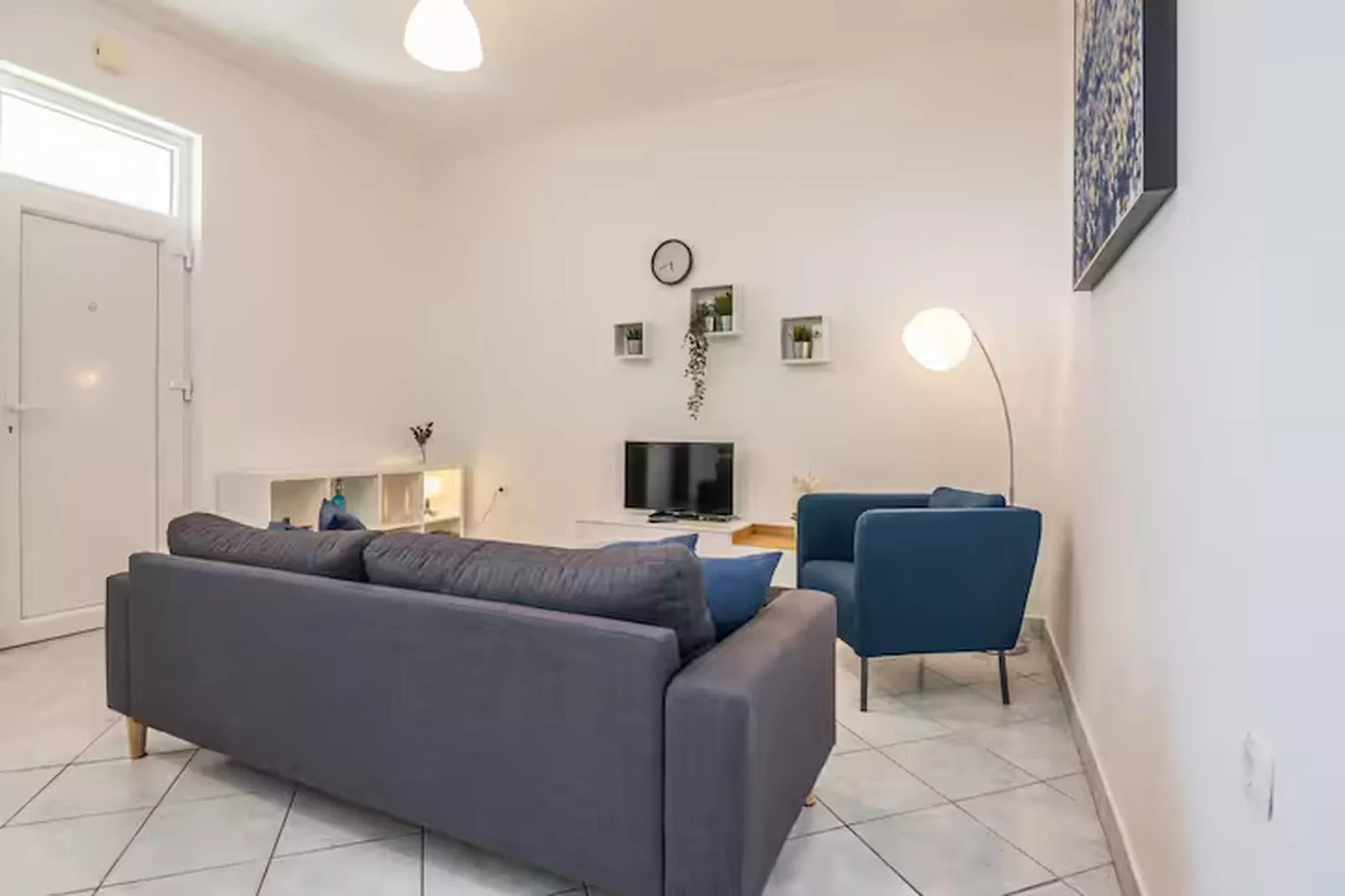 Royal Selection with Pool - Two - Woonkamer