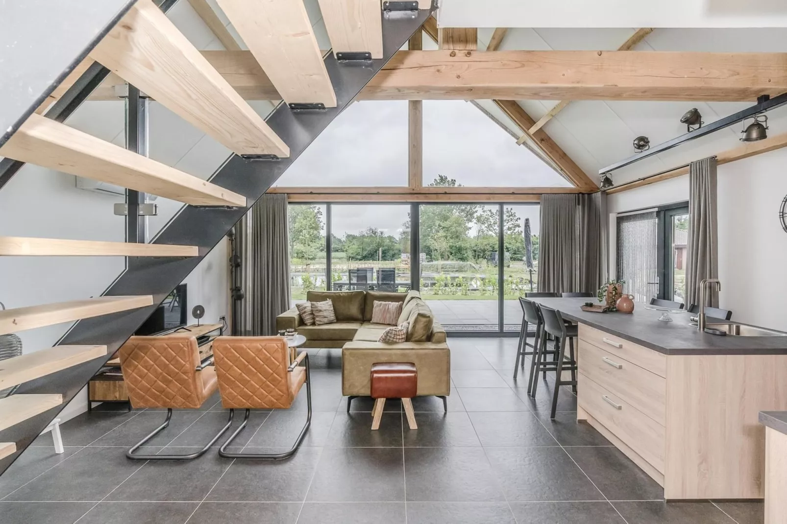 Farm Lodge 676 - Woonkamer