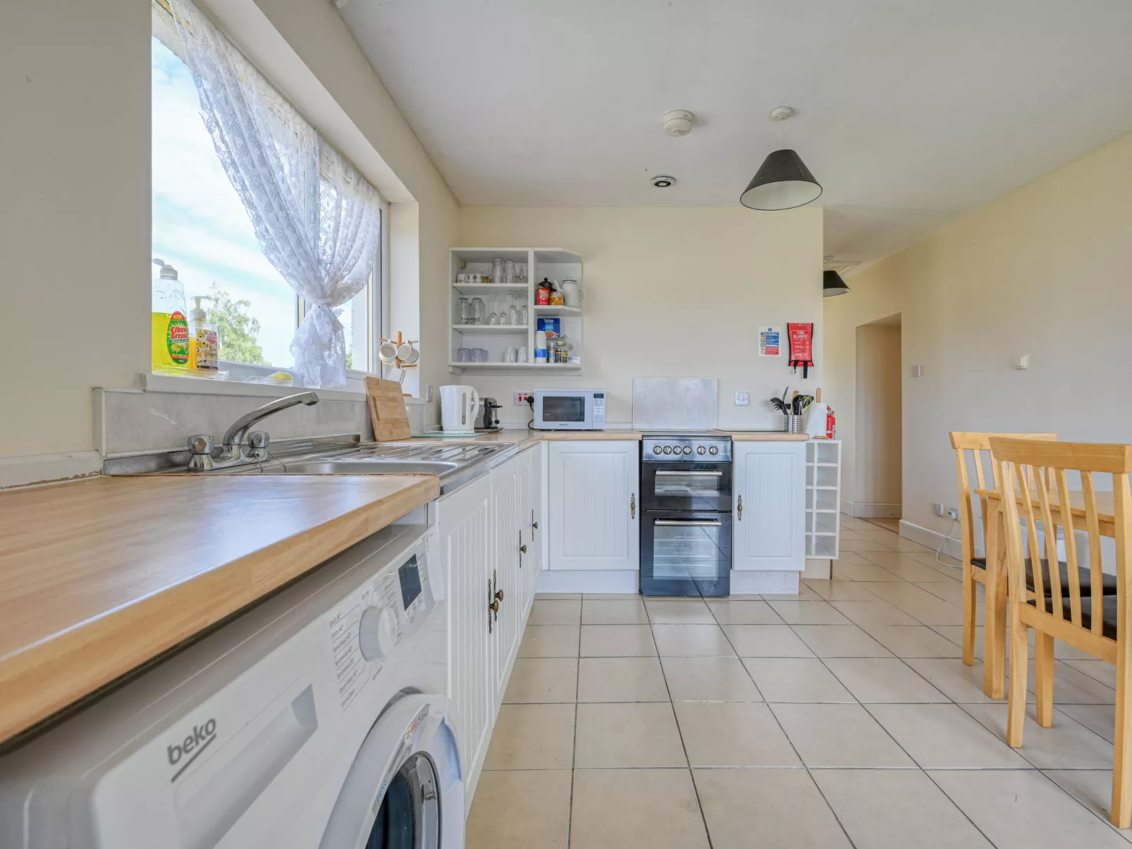 Loch Meiklie View - Binnen