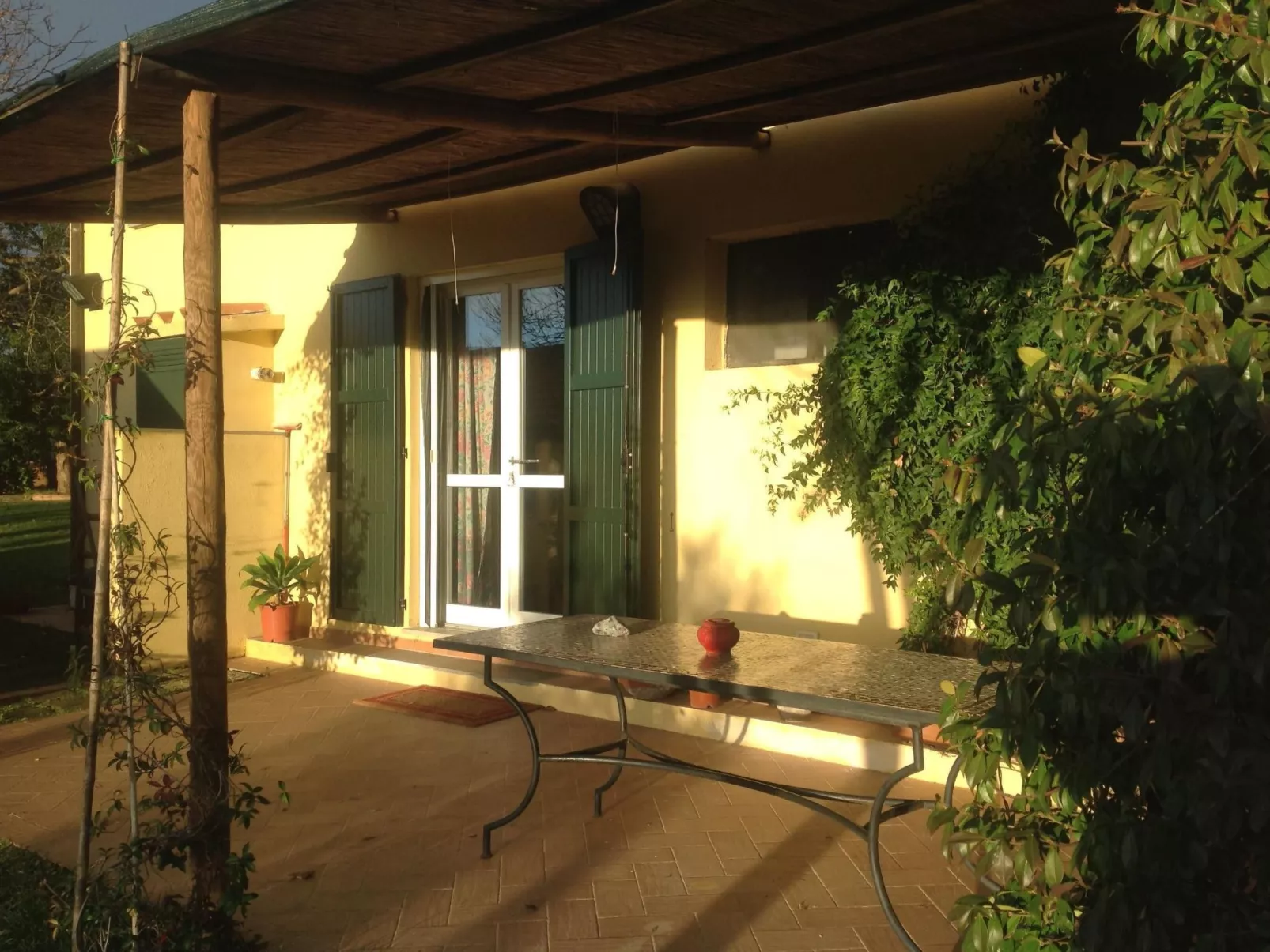 Haus mit Gartenblick - Image-tags.info