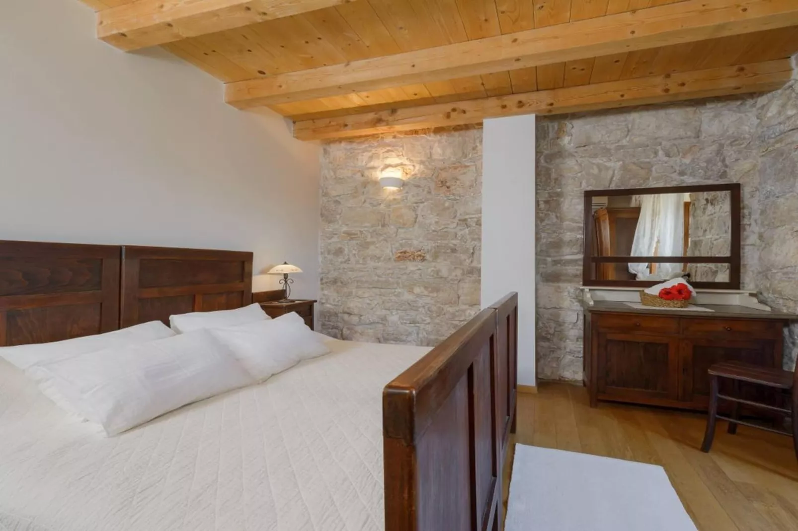 Luxury Seafront Villa Mare Orebic with Pool - Slaapkamer