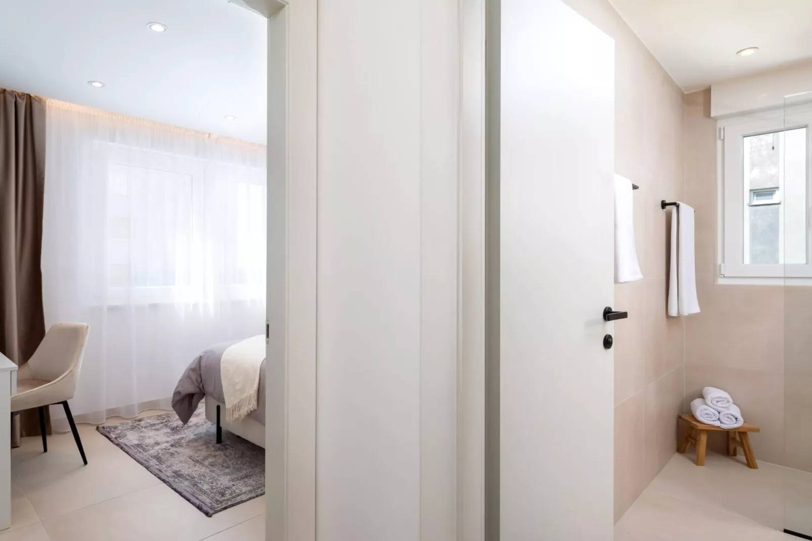 Luxury Apartment Silvery Split with Sauna, Jacuzzi - Slaapkamer