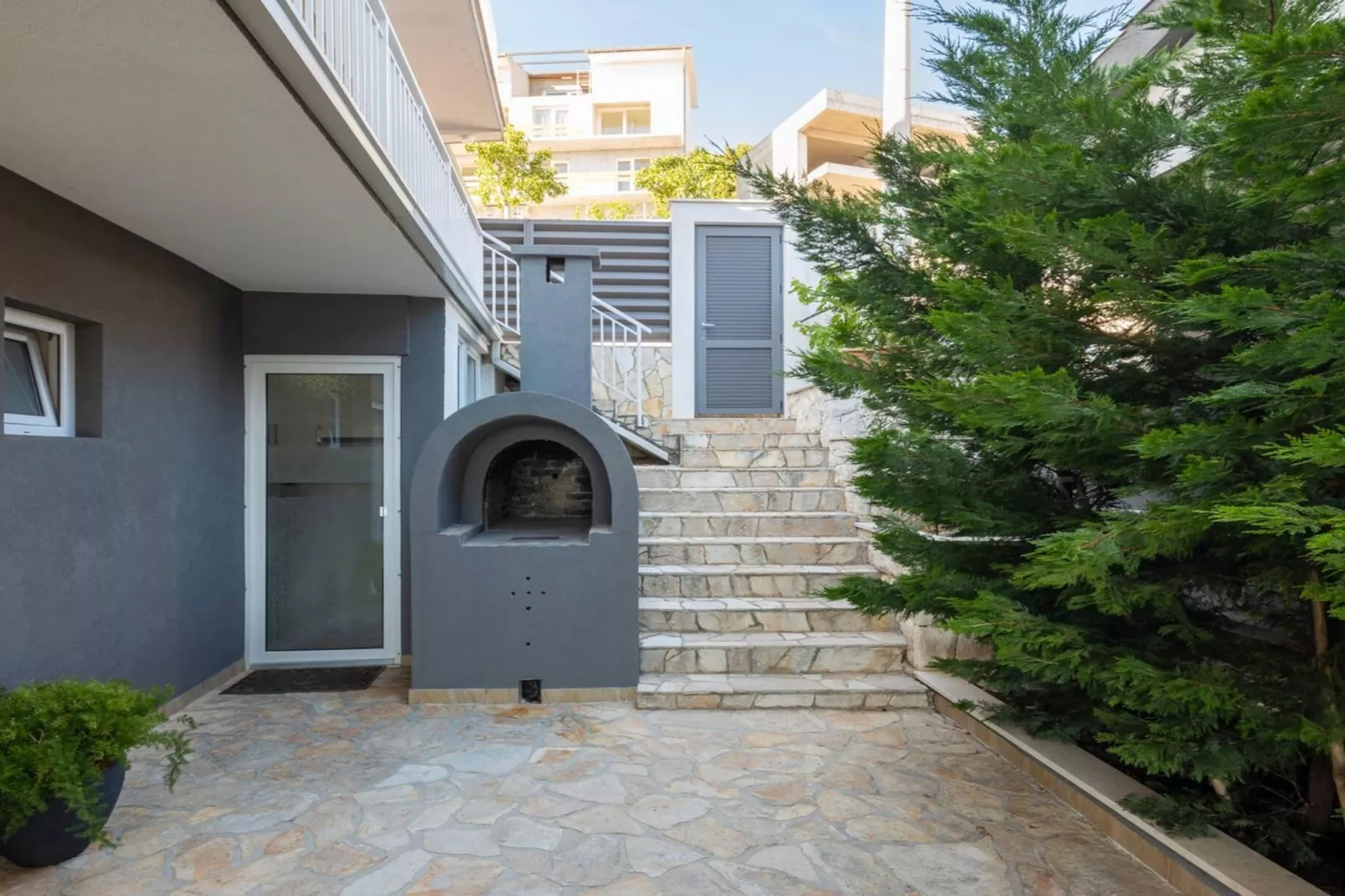 Luxury Villa Holiday Residence Omis w/ Heated Pool - Overloop