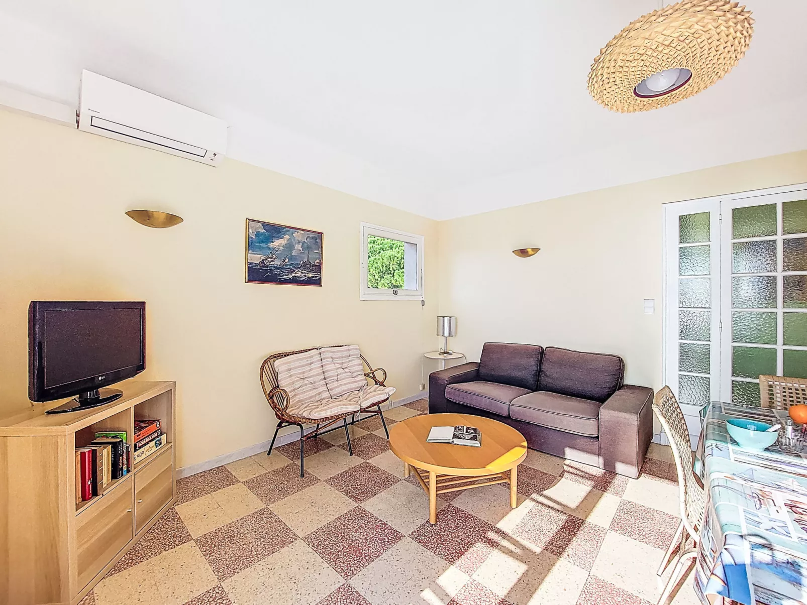 Les Trois A - Binnen