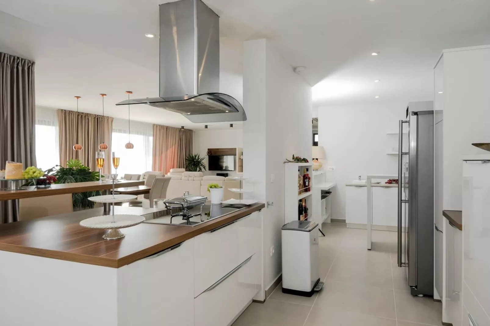 Luxury Villa Happiness Omis with Pool, Gym & Sauna - Keuken