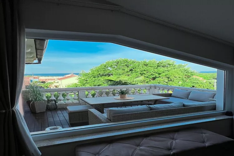 Premium Apartment Seaview - Terrasbalkon