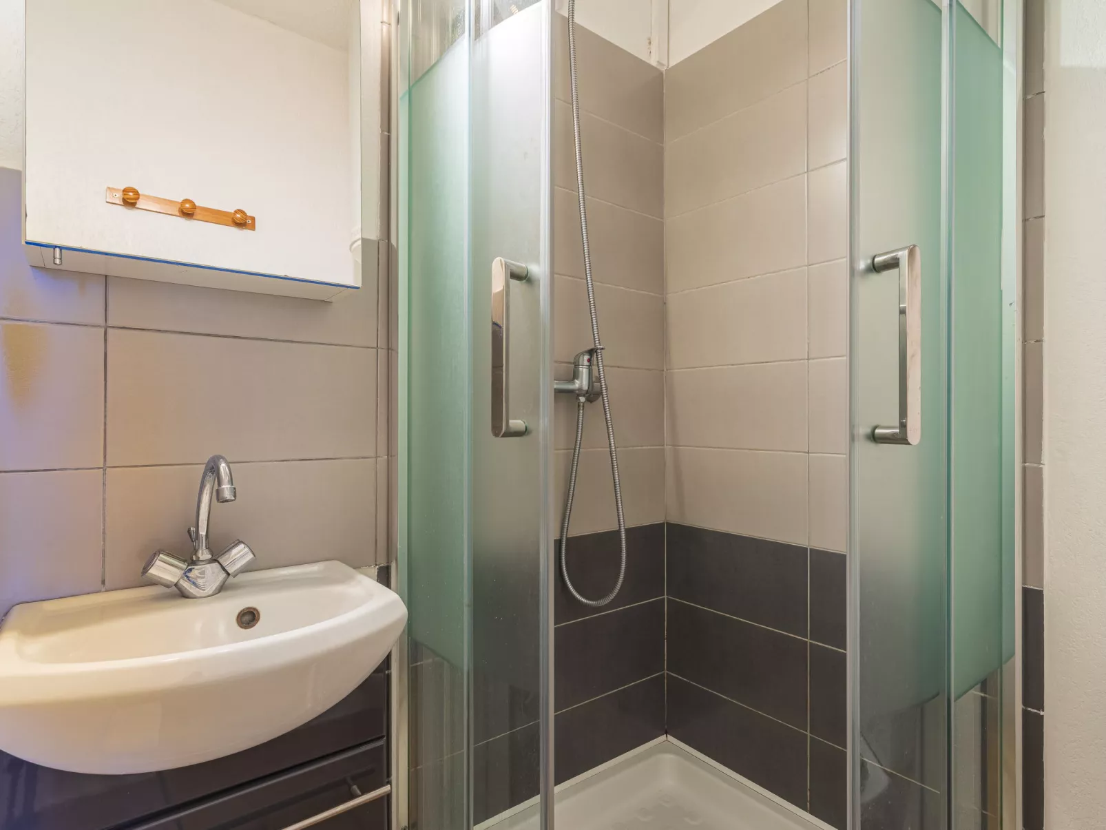 Les Iles Du Soleil - Binnen