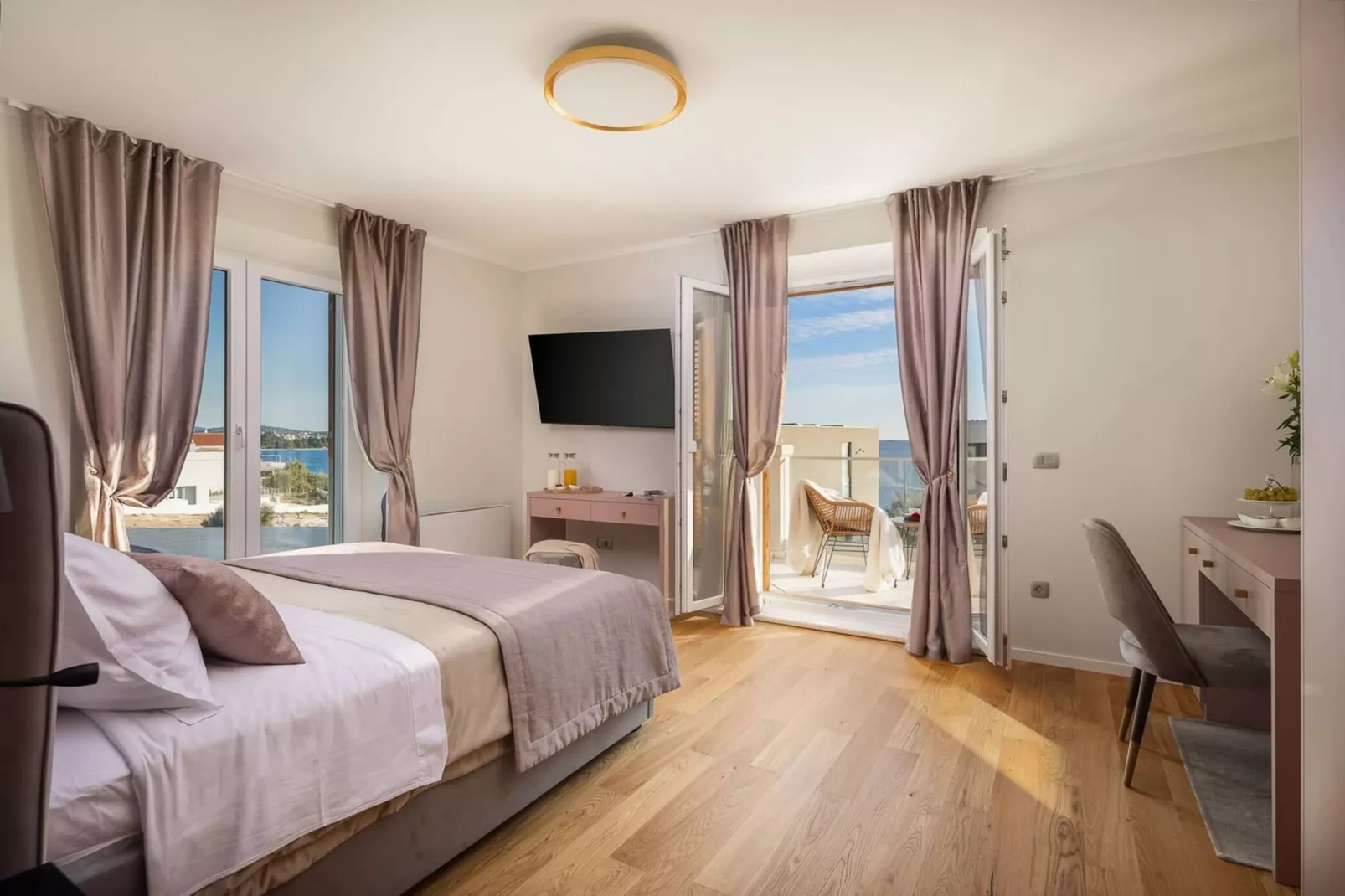 Luxury Seafront Villa Castello Rogoznica with Pool - Slaapkamer