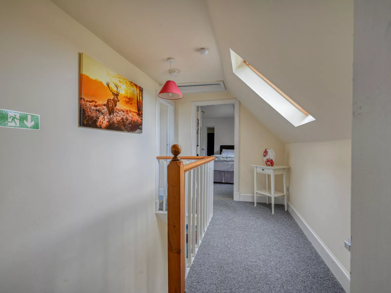 Loch Meiklie View - Binnen