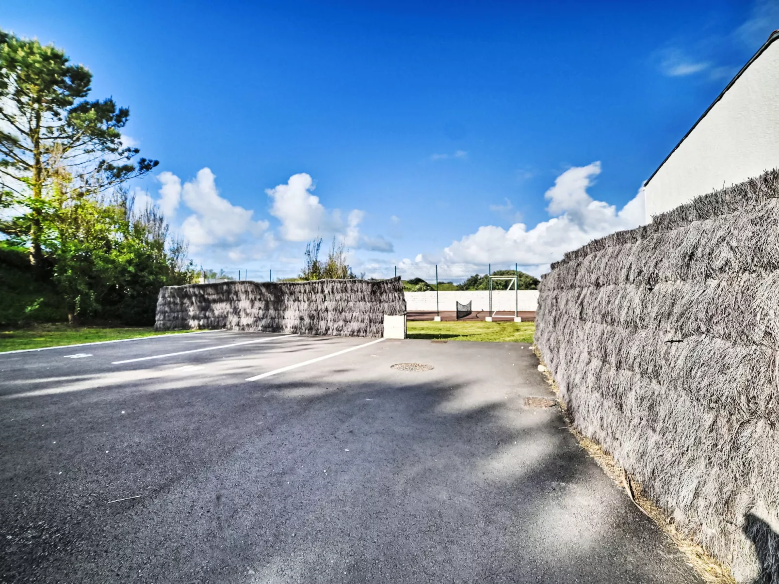 Les Cariatides 7 - Buiten