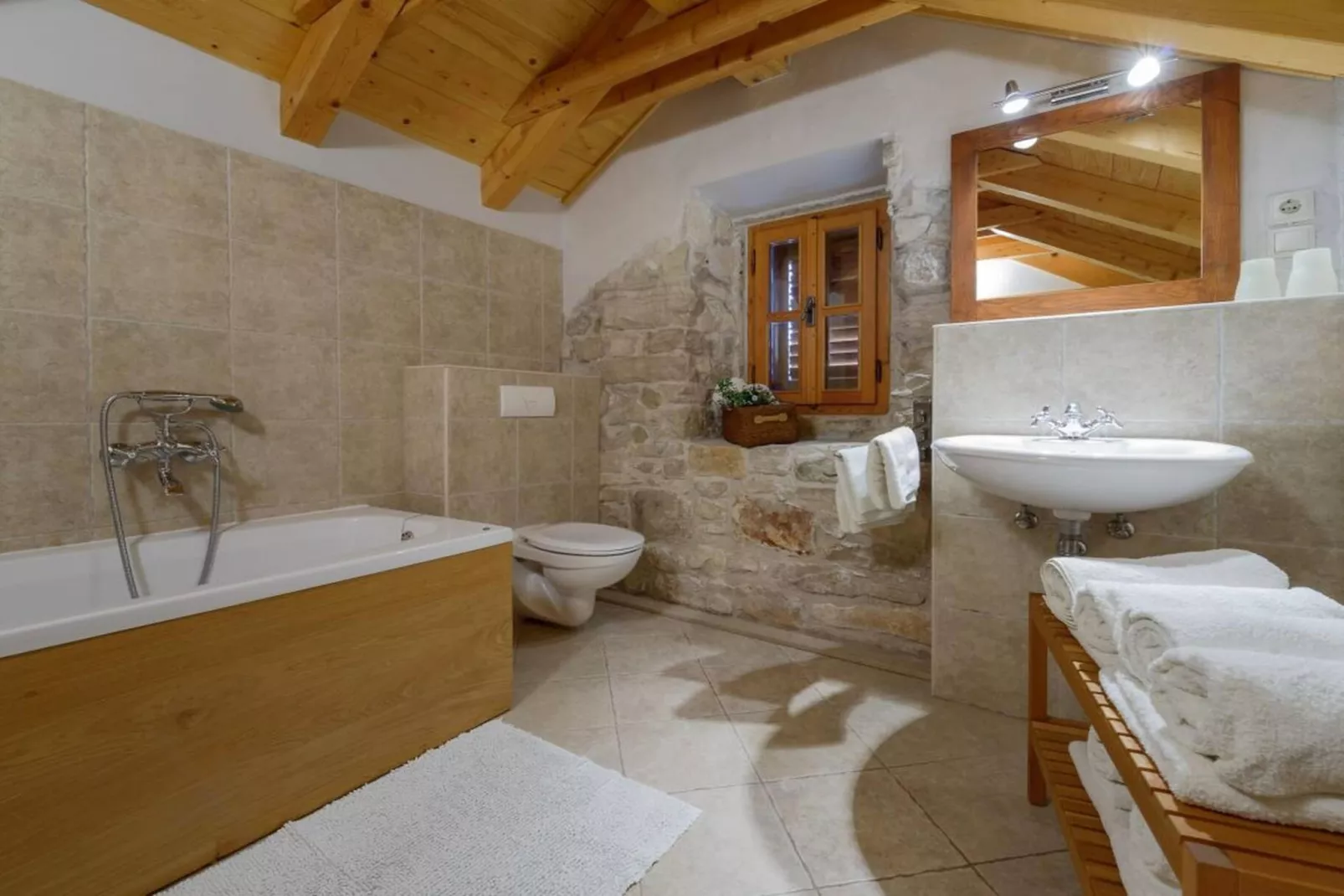 Luxury Seafront Villa Mare Orebic with Pool - Badkamer