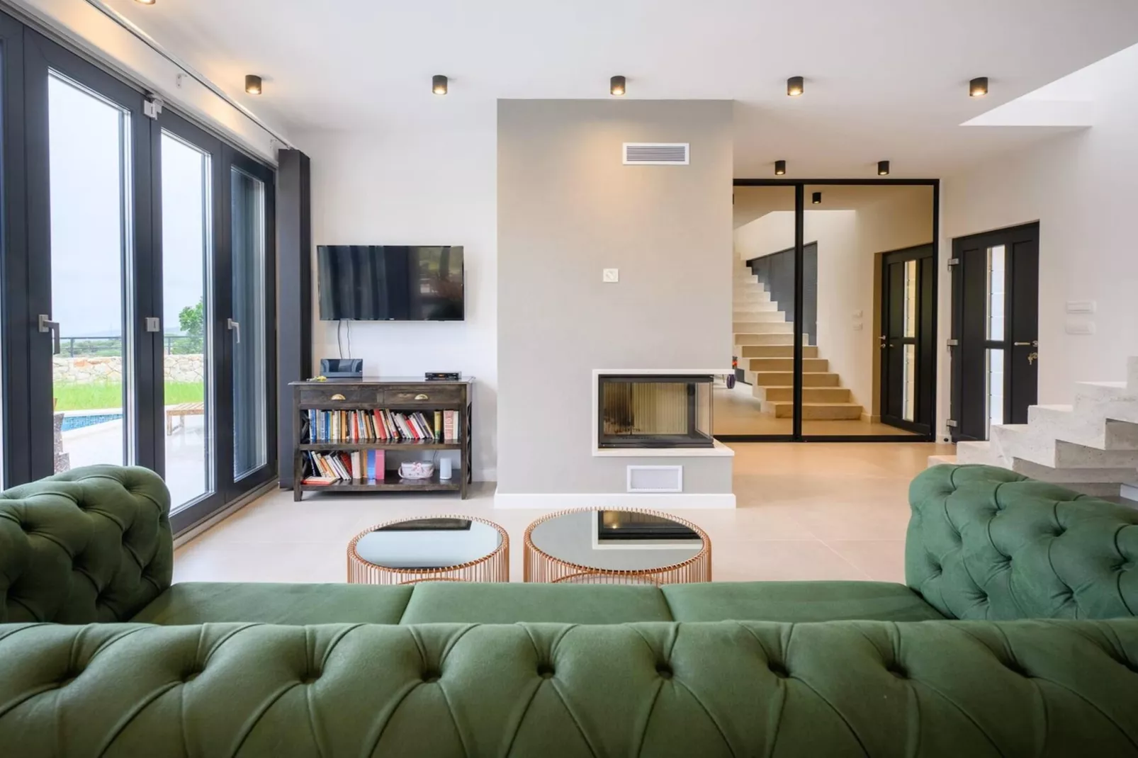 Luxury Villa Soleia Skrip with Private Pool - Overloop