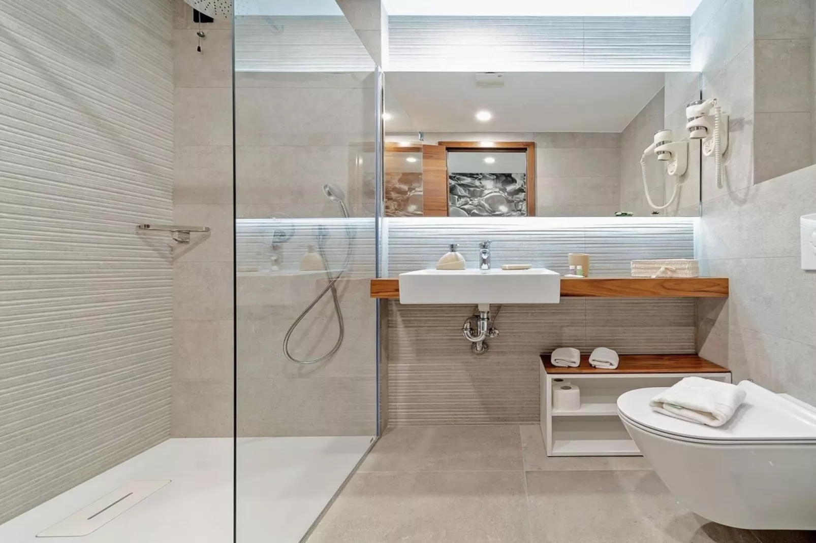 Luxury Villa Delight I – Promajna, Heated Pool - Badkamer