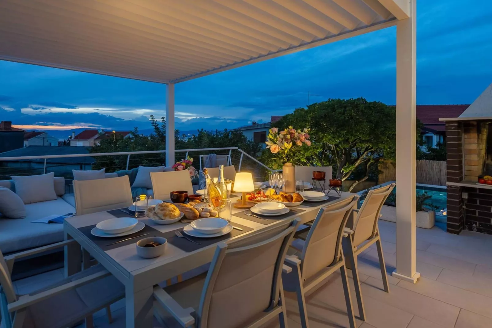 Luxury Villa Mila Supetar with Pool in the Center - Terrasbalkon