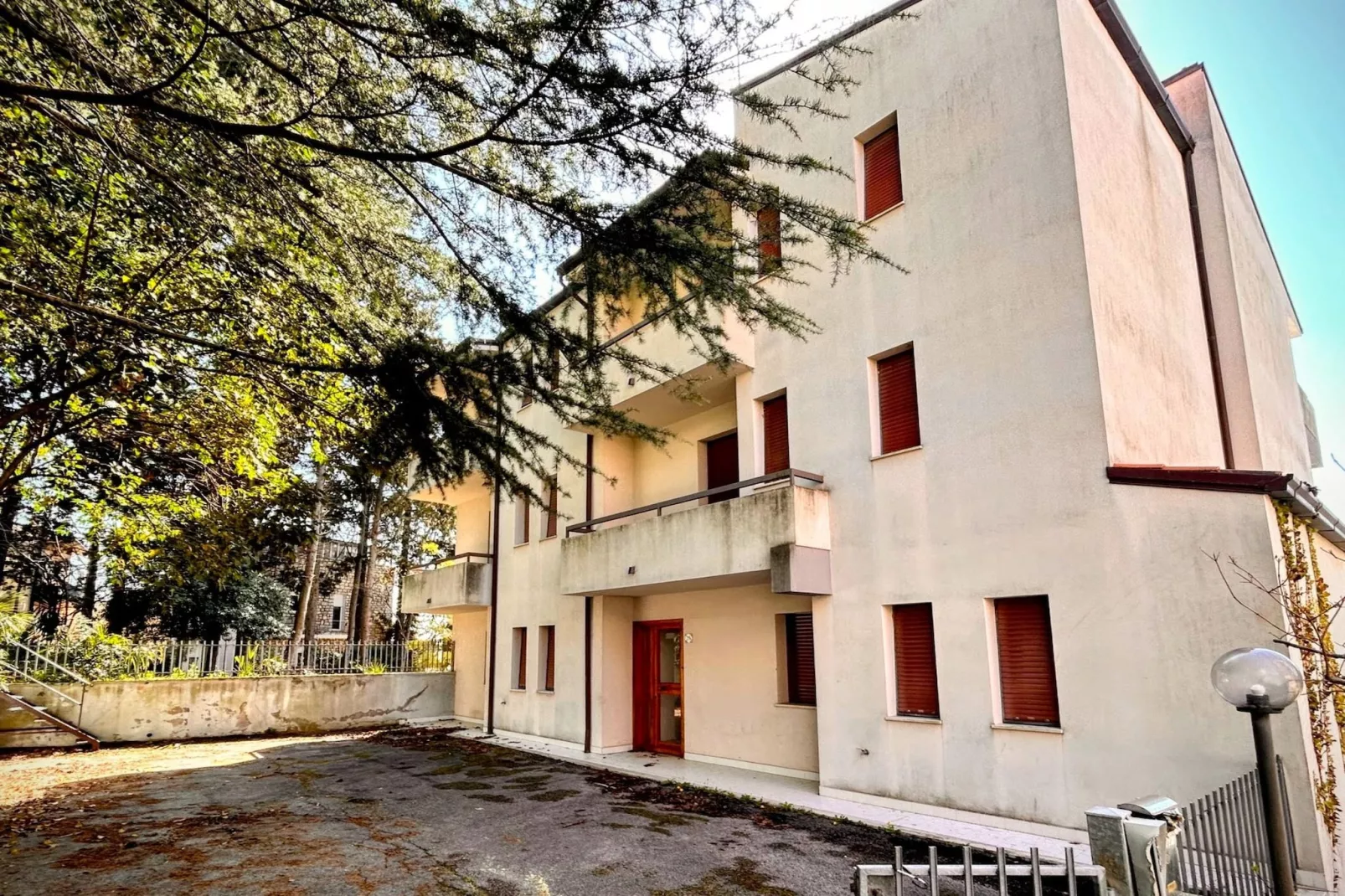 TRILO MARCO - Buitenkant zomer