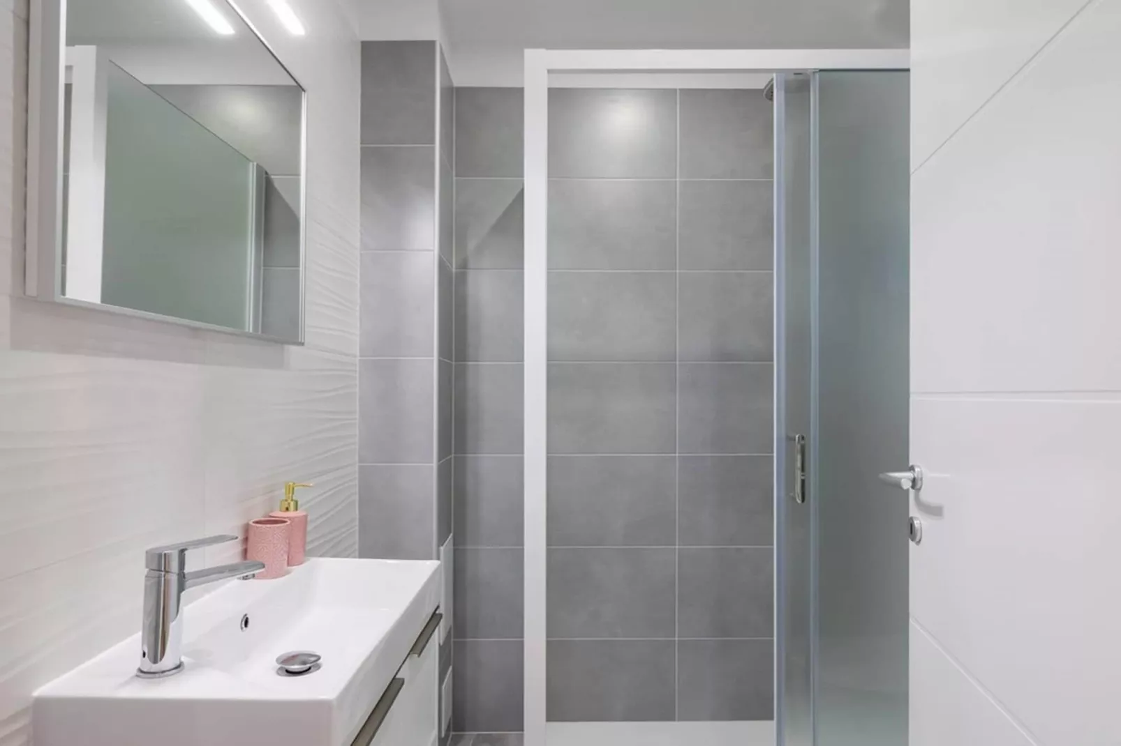 Luxury Villa Holiday Residence Omis w/ Heated Pool - Badkamer