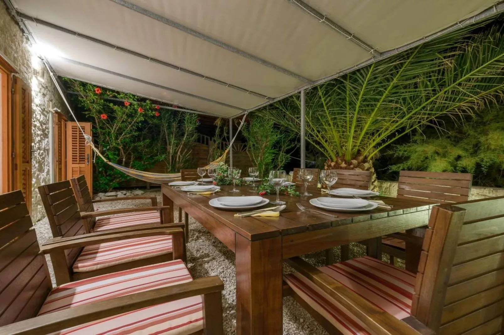 Luxury Seafront Villa Mare Orebic with Pool - Terrasbalkon