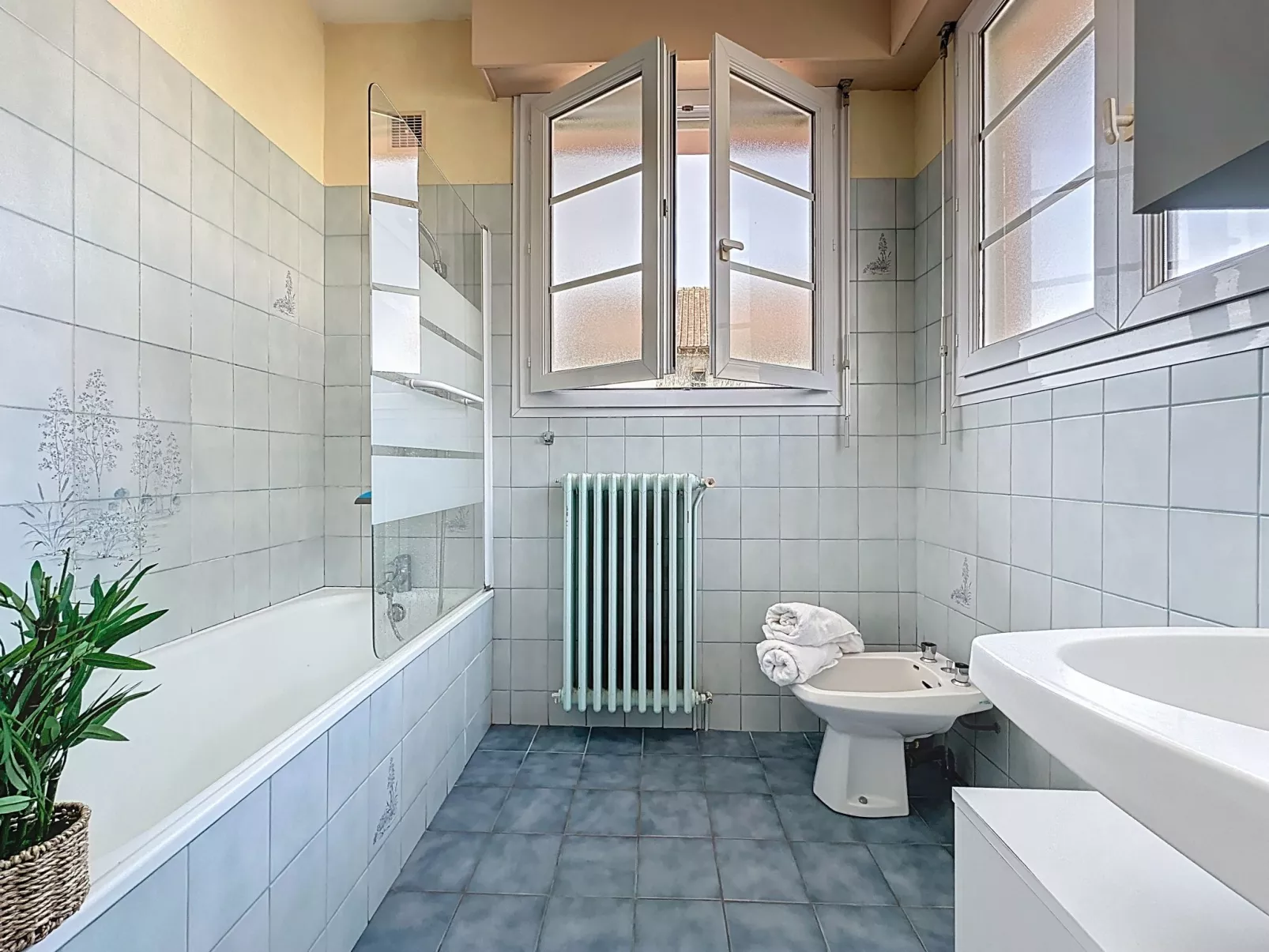 La Rose des Pins - Binnen