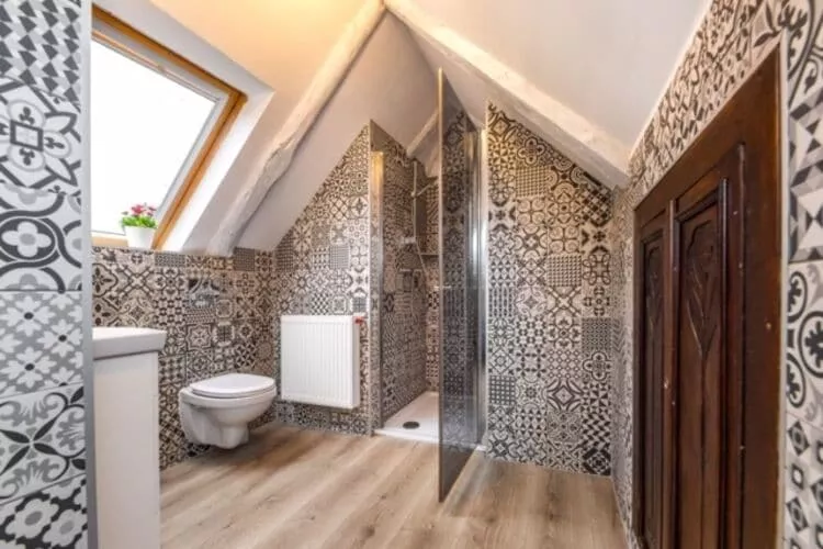 Dworek w Bełcznej-Badkamer