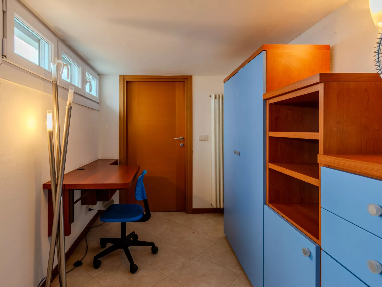 Sona's Lake Home - Binnen