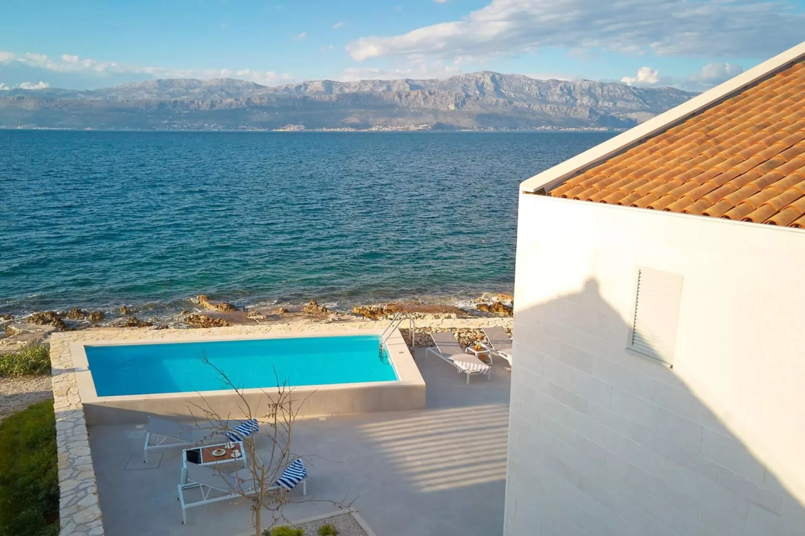 Luxury Seafront Villa Casa Familija Brac with Pool - Uitzicht zomer