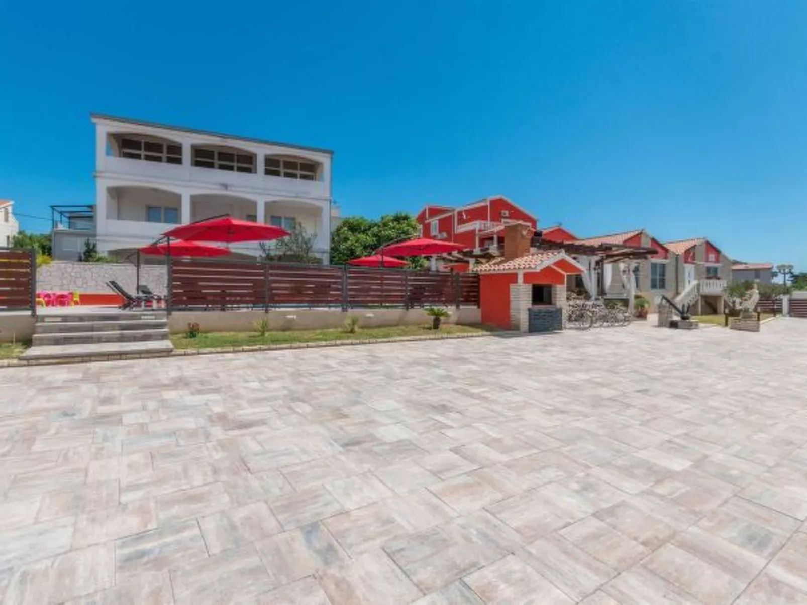 XXXL Villa Ancora with heated pool - Image-tags.info