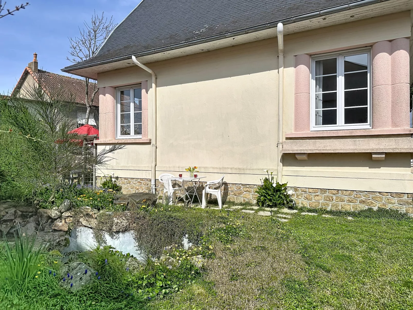 La Rose des Pins - Buiten