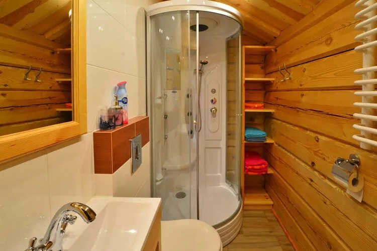 Kaktus Holiday resort sypialnia z sofami Osieki-Badkamer