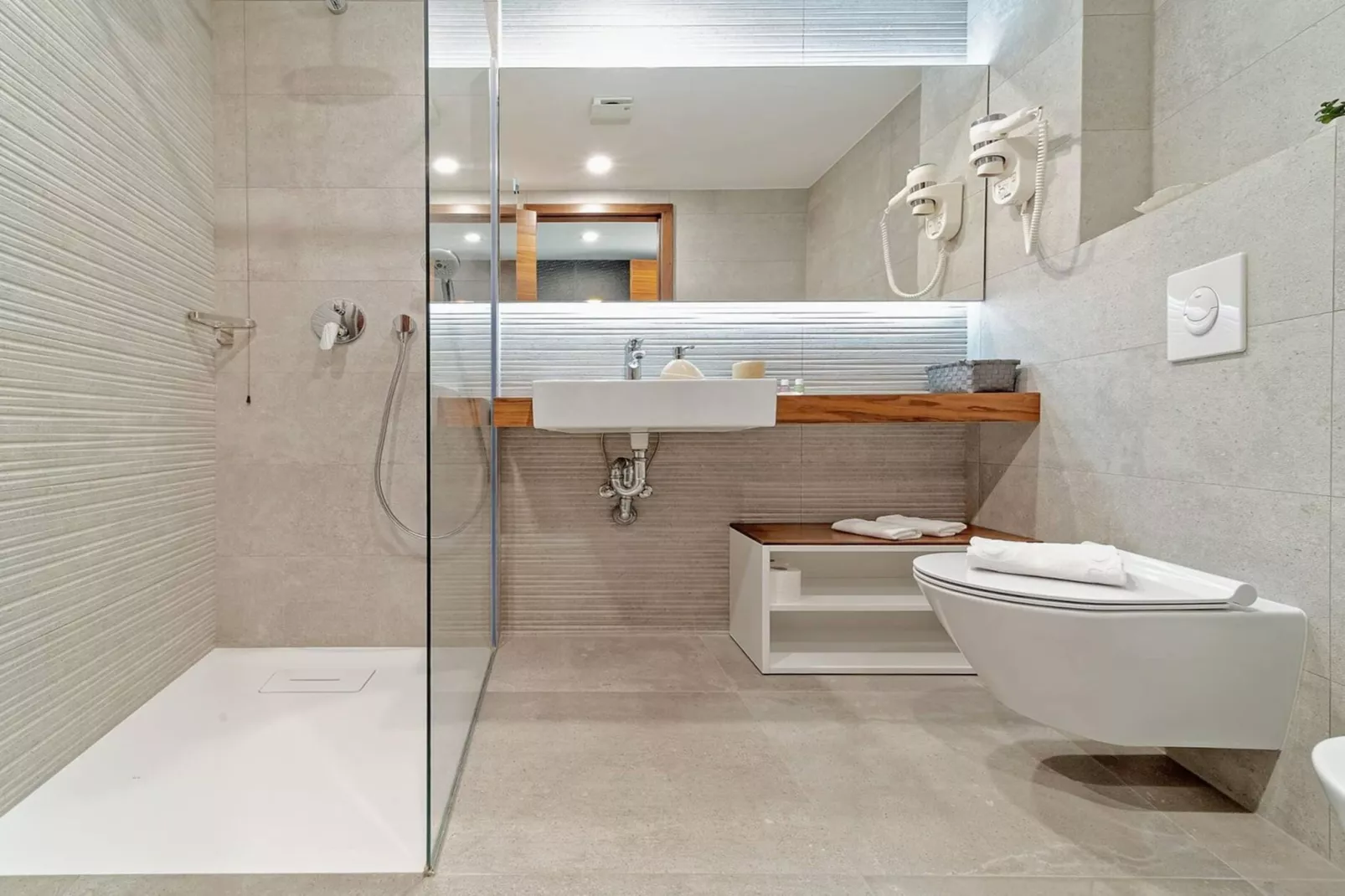 Luxury Villa Delight II – Promajna, Heated Pool - Badkamer