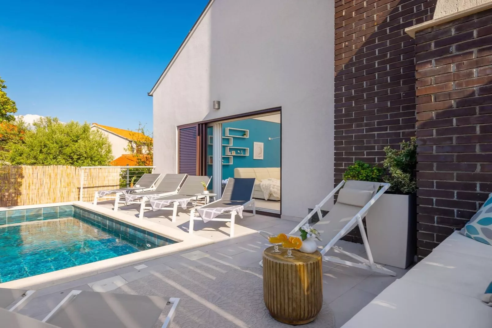 Luxury Villa Mila Supetar with Pool in the Center - Terrasbalkon