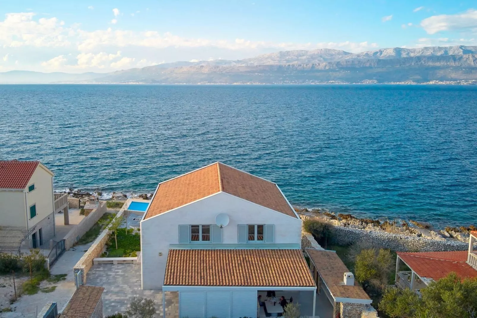 Luxury Seafront Villa Casa Familija Brac with Pool - Buitenkant zomer