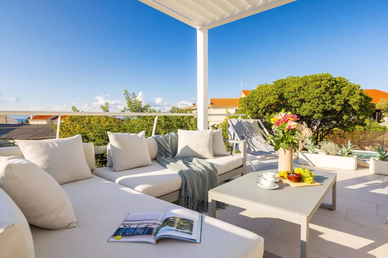 Luxury Villa Mila Supetar with Pool in the Center - Terrasbalkon