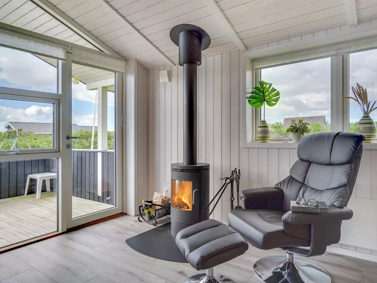 "Erza" - 500m from the sea - Binnen