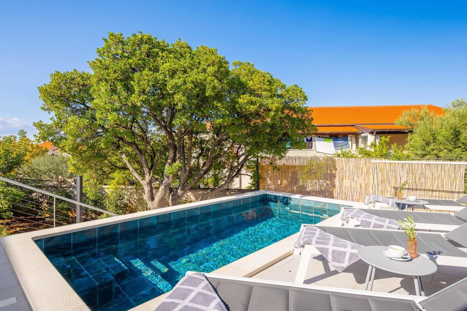 Luxury Villa Mila Supetar with Pool in the Center - Zwembad