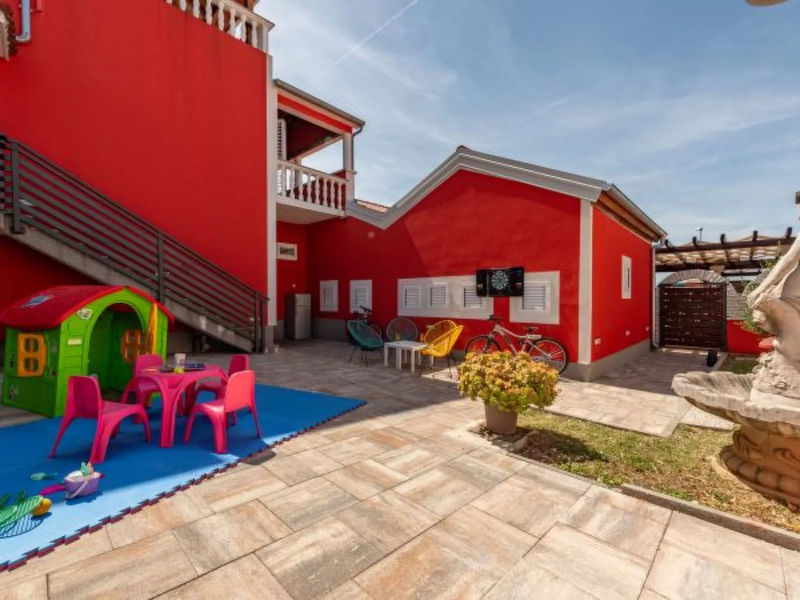 XXXL Villa Ancora with heated pool - Image-tags.info