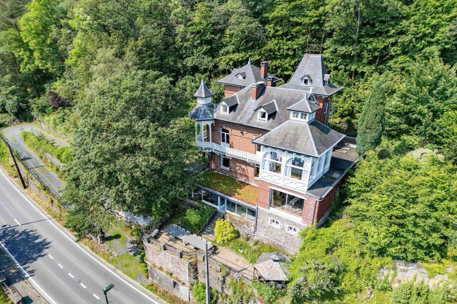 Chateau Constance 12 pax