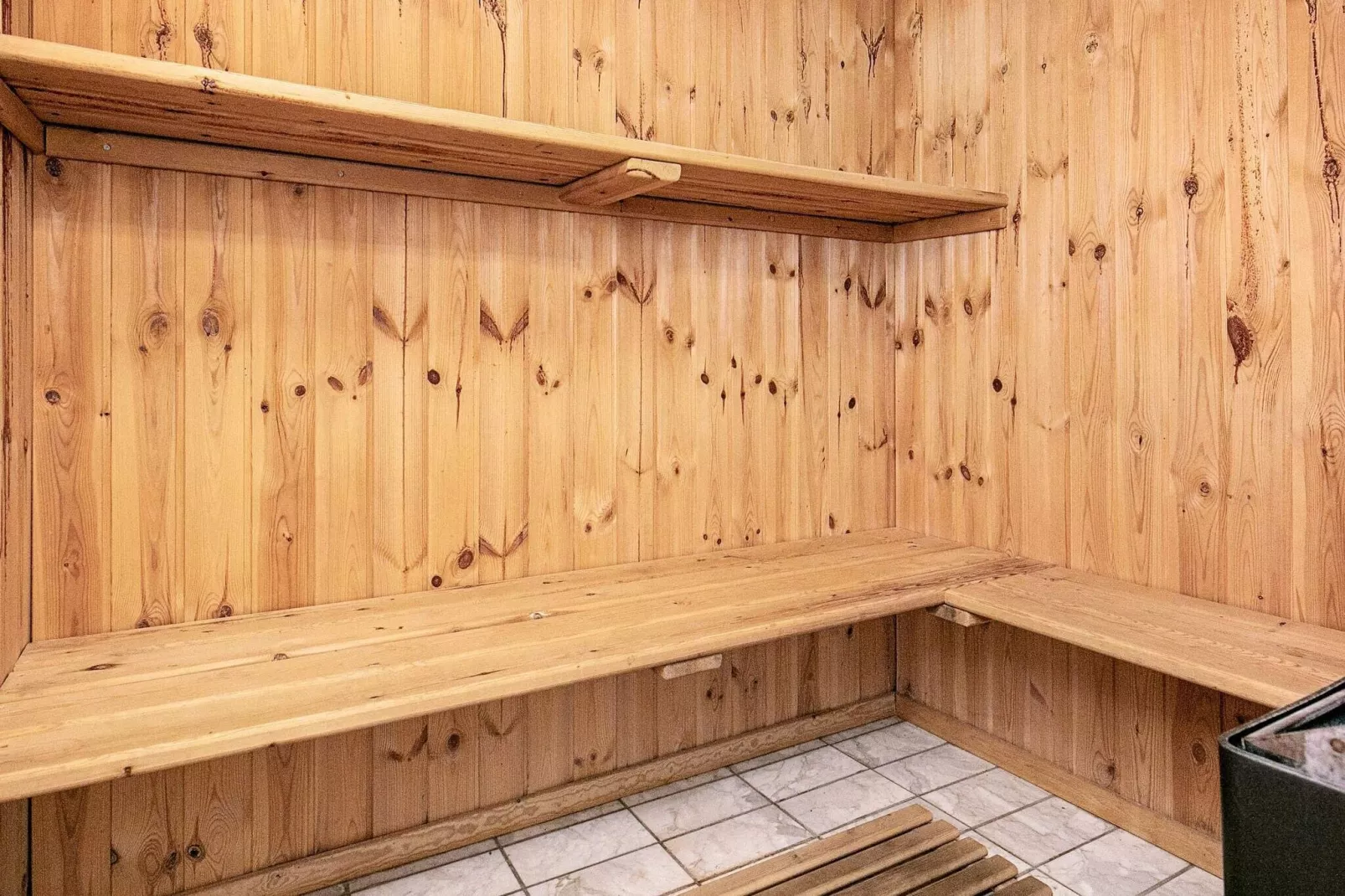 10 persoons vakantie huis in Hals-Sauna