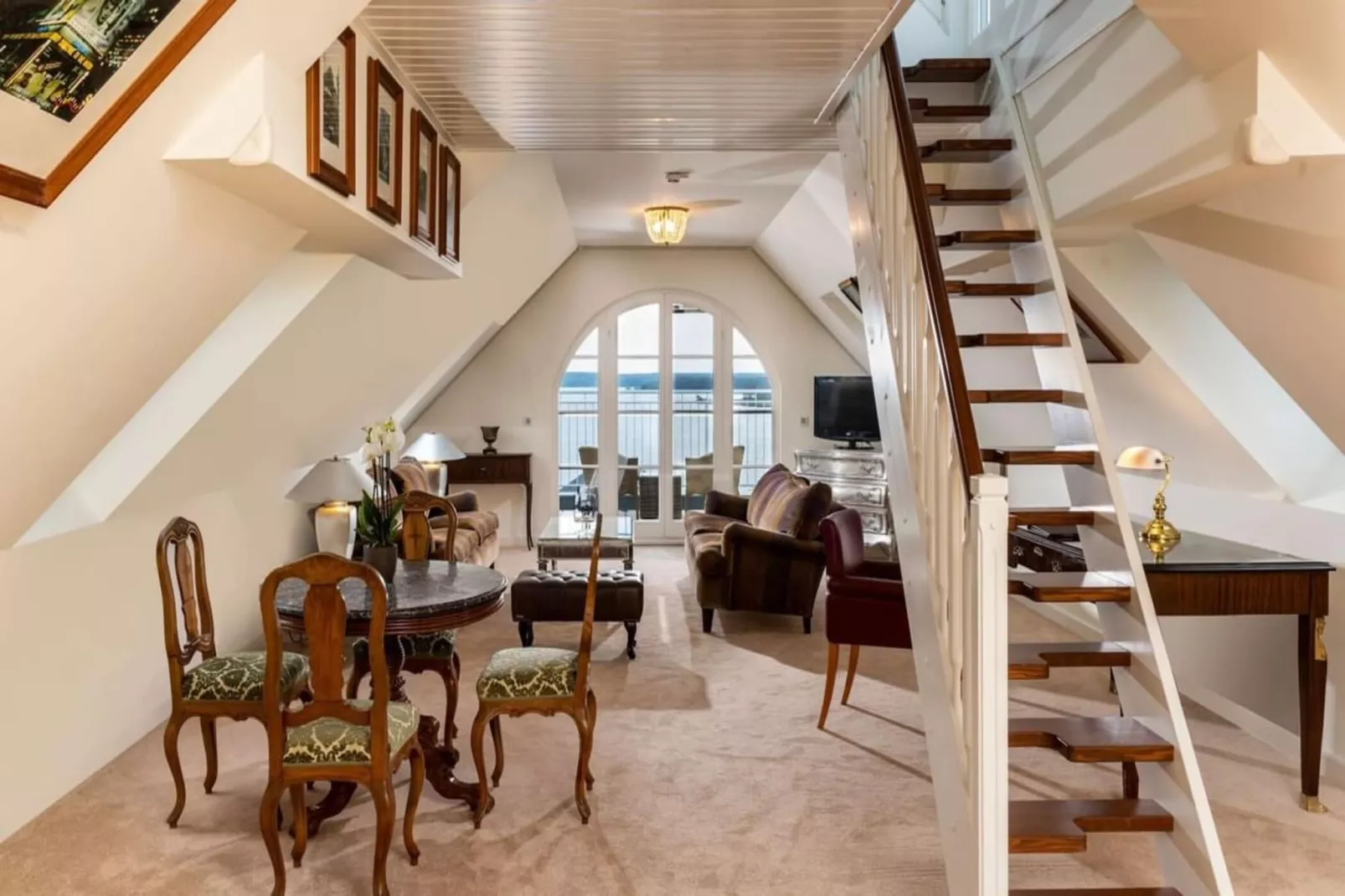 Presidential Suite