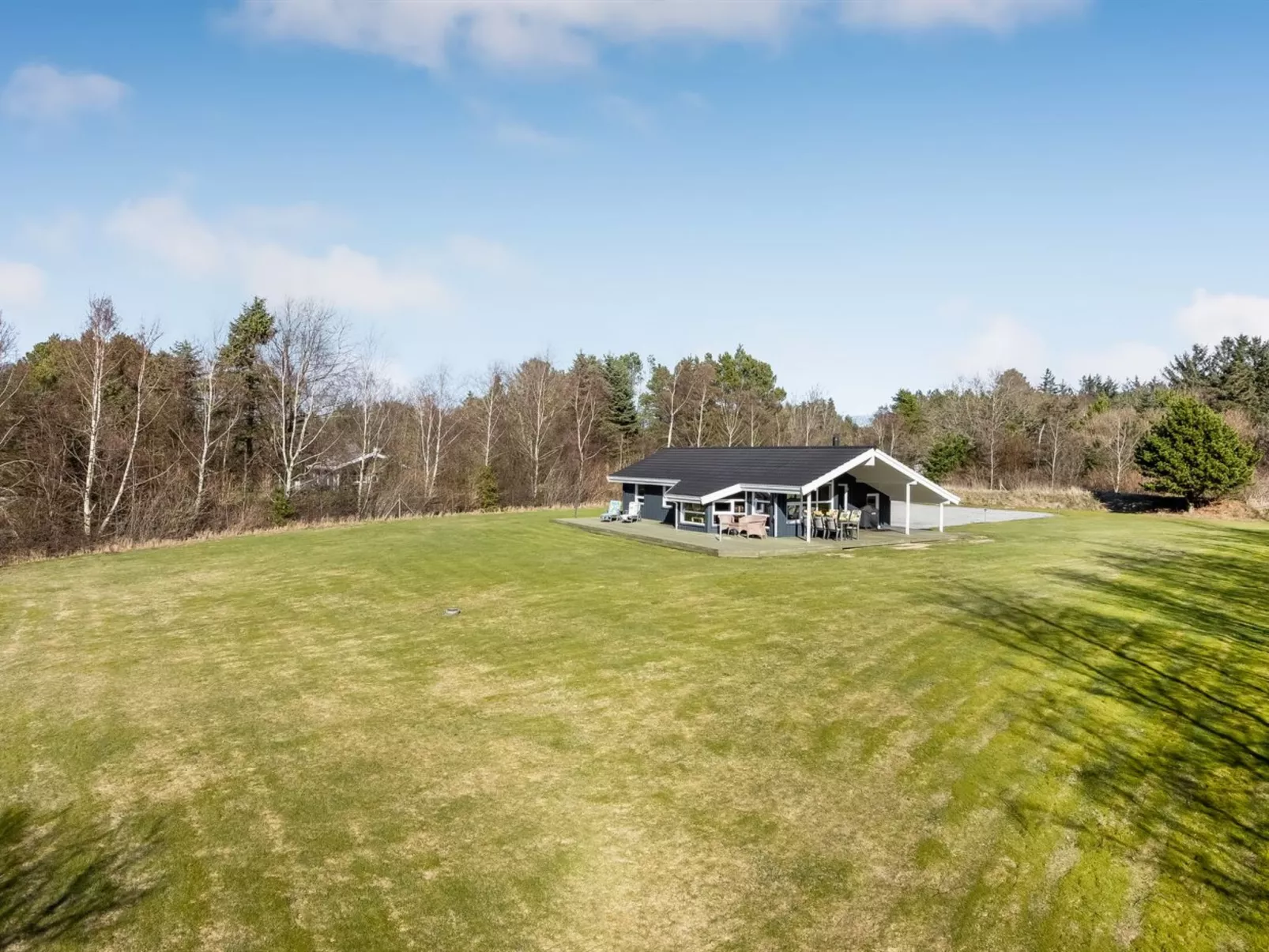 "Aswaldi" - 1.5km from the sea