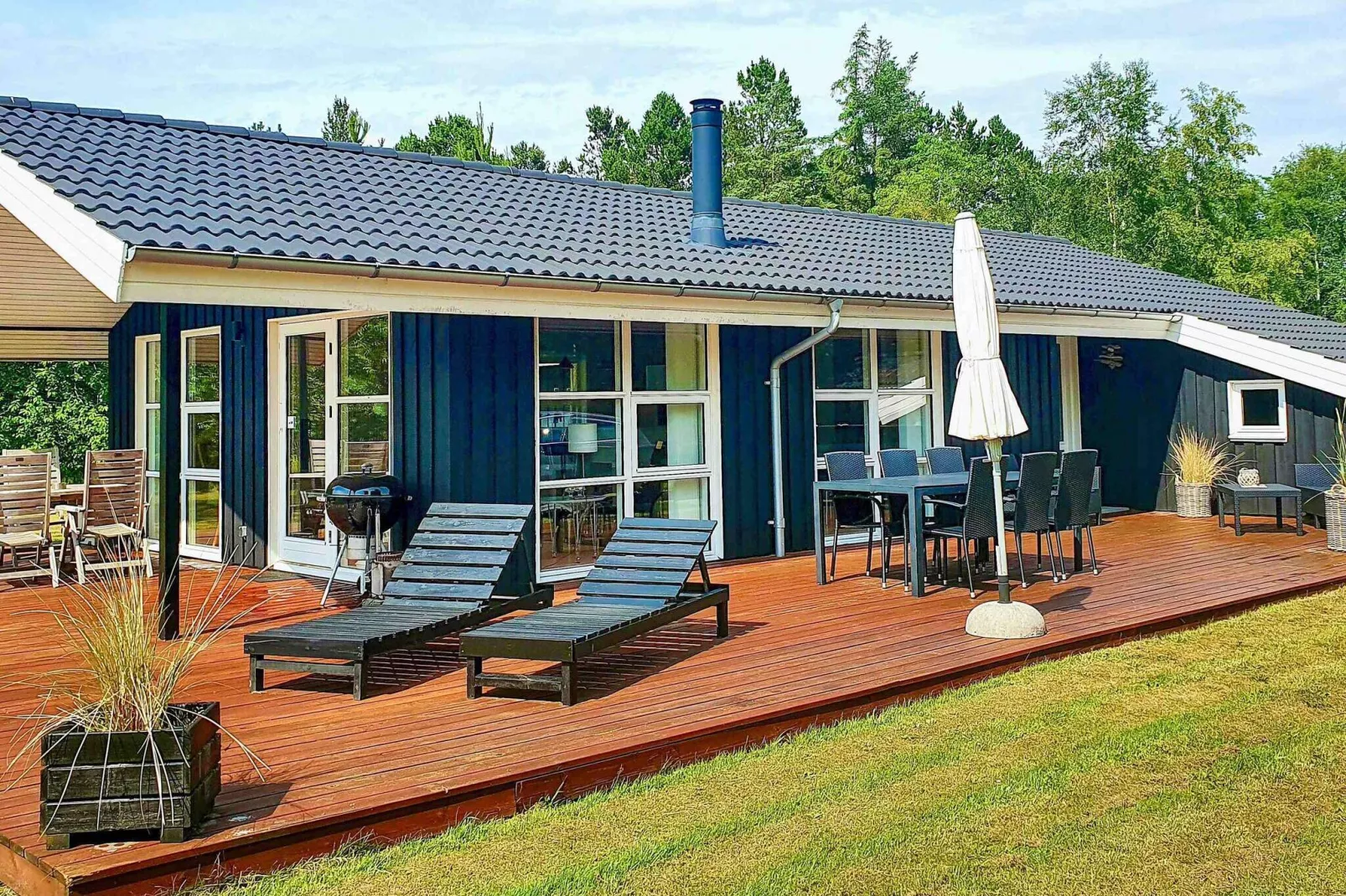 Luxe vakantiewoning in Jerup met een grote tuin