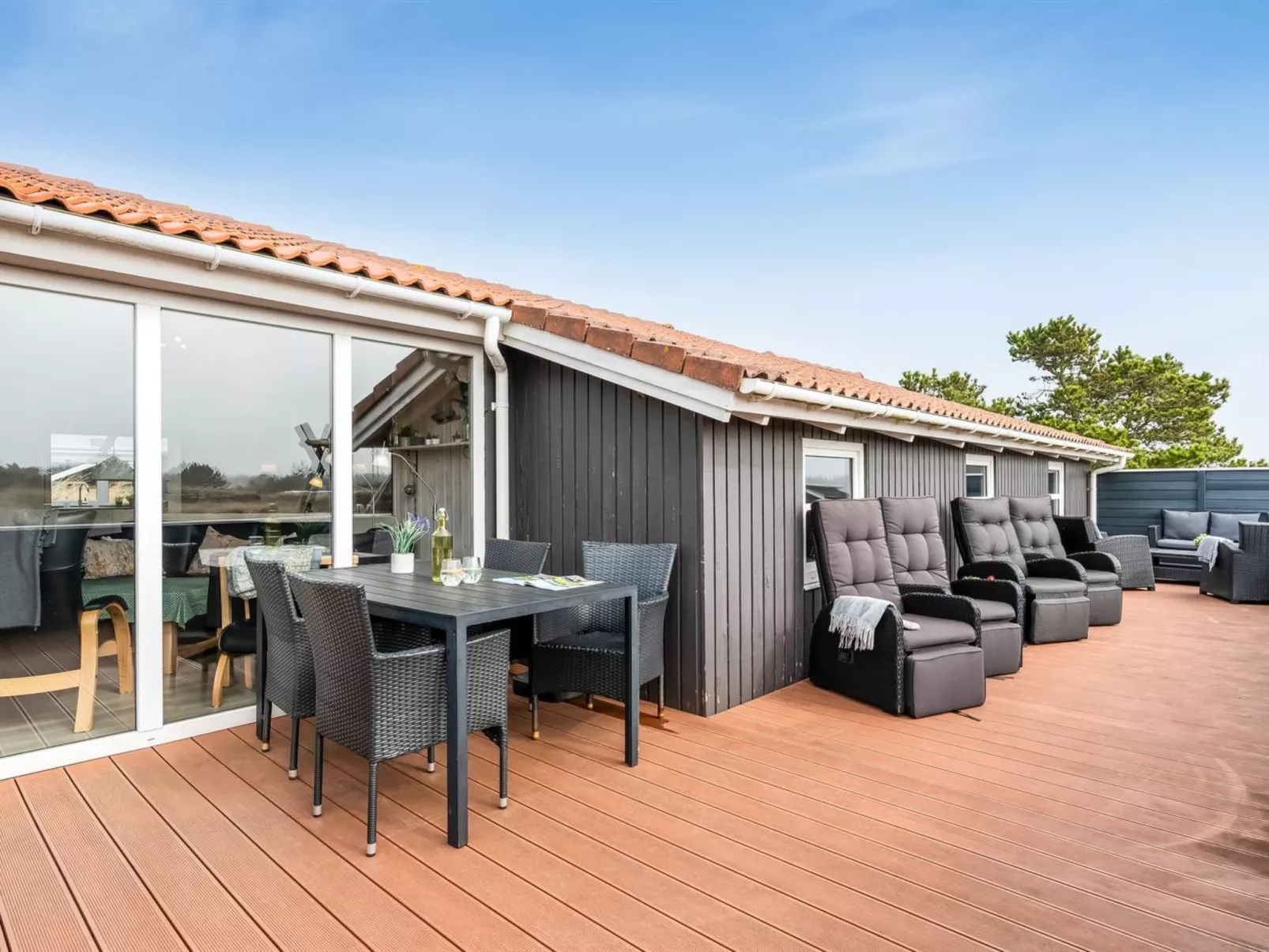 "Petkana" - 700m from the sea - Buiten