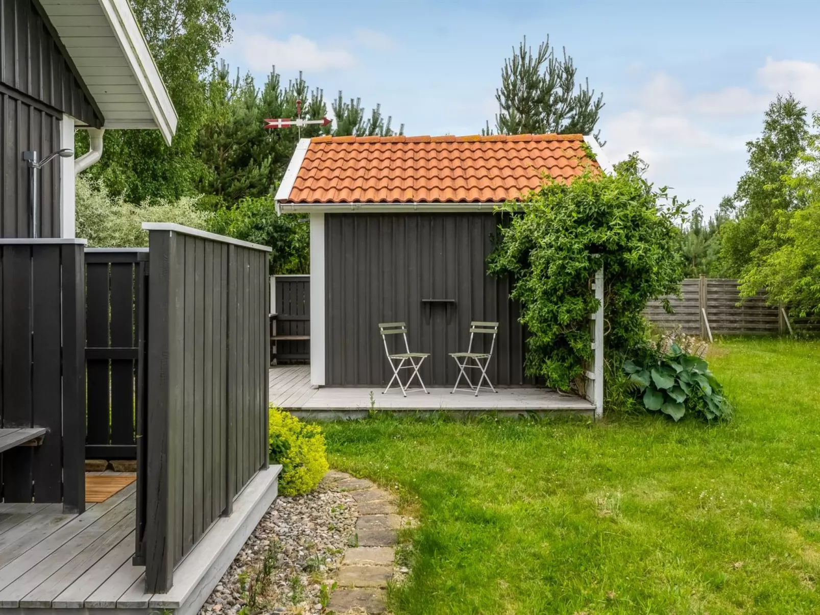 "Thine" - 800m from the sea - Binnen