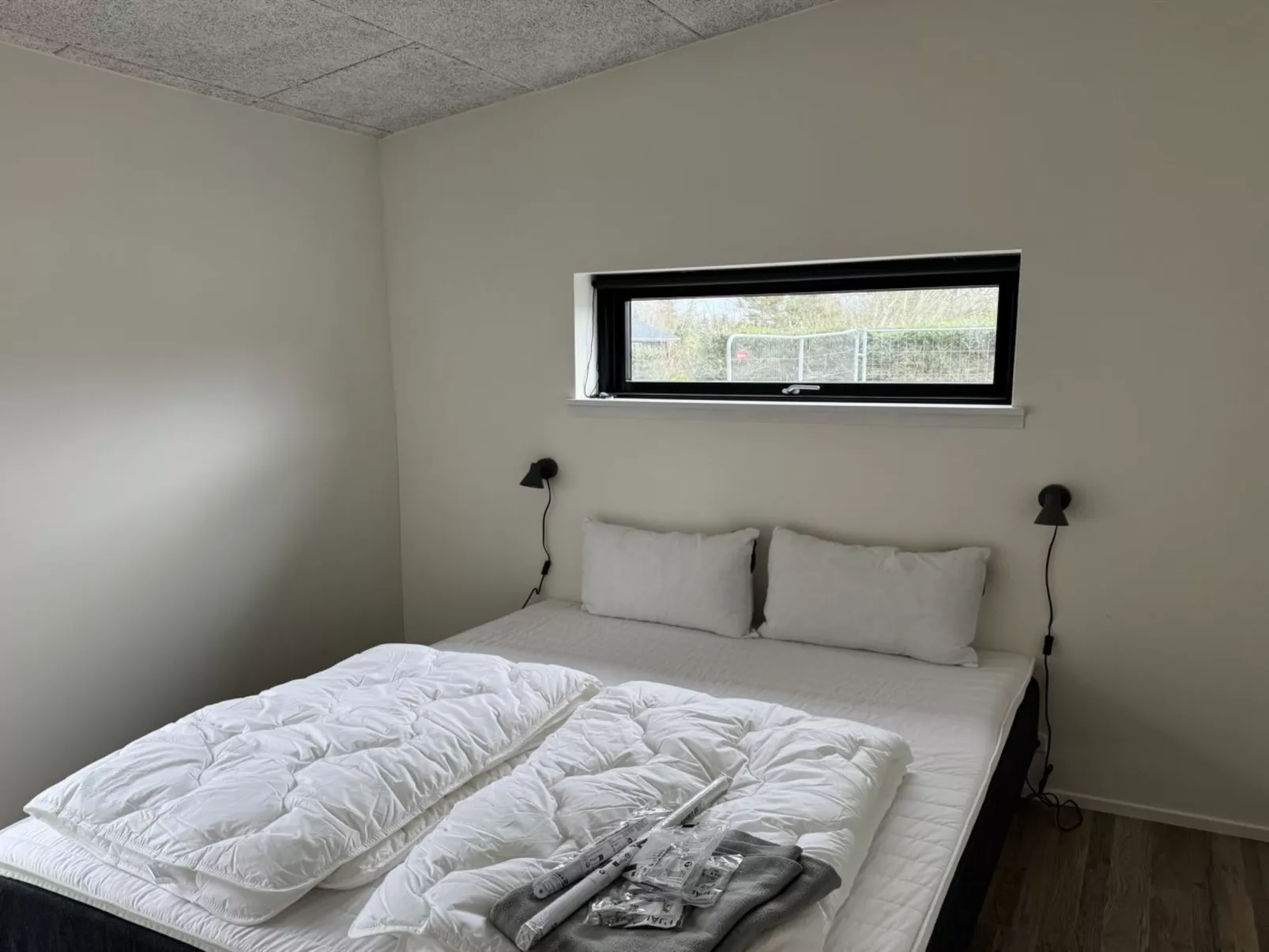 "Sharina" - 320m to the fjord - Binnen