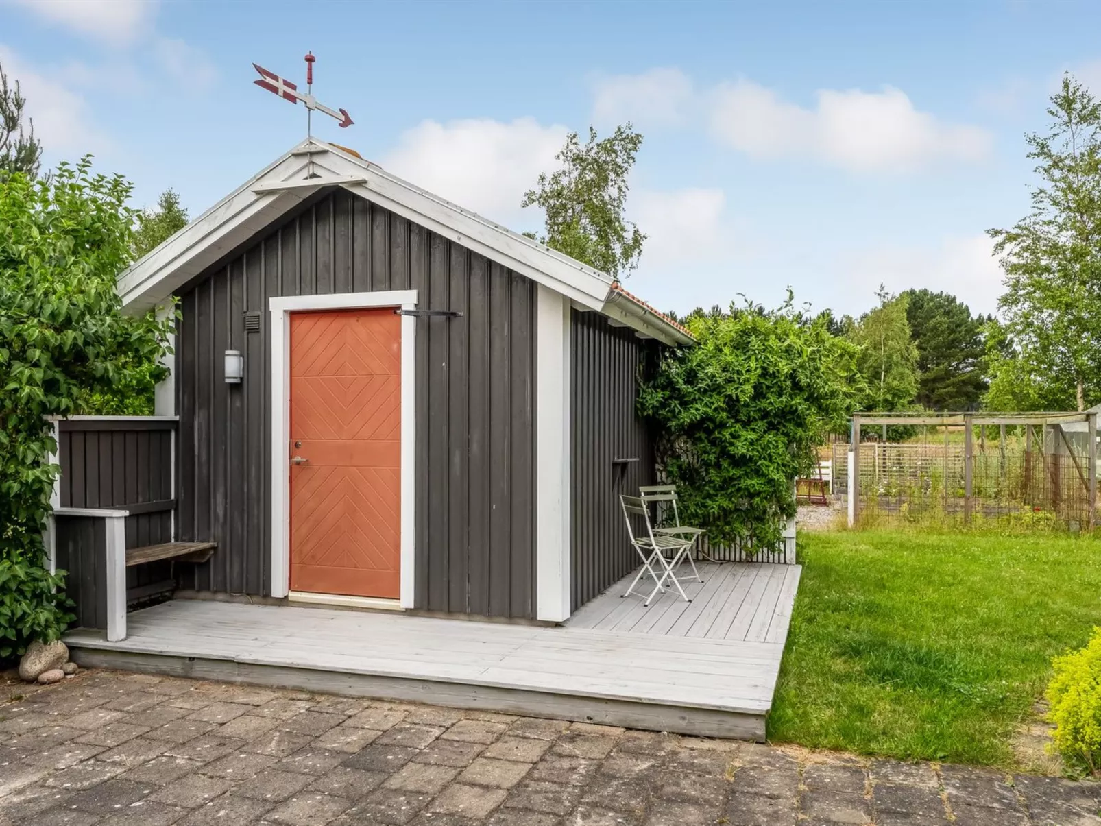 "Thine" - 800m from the sea - Binnen