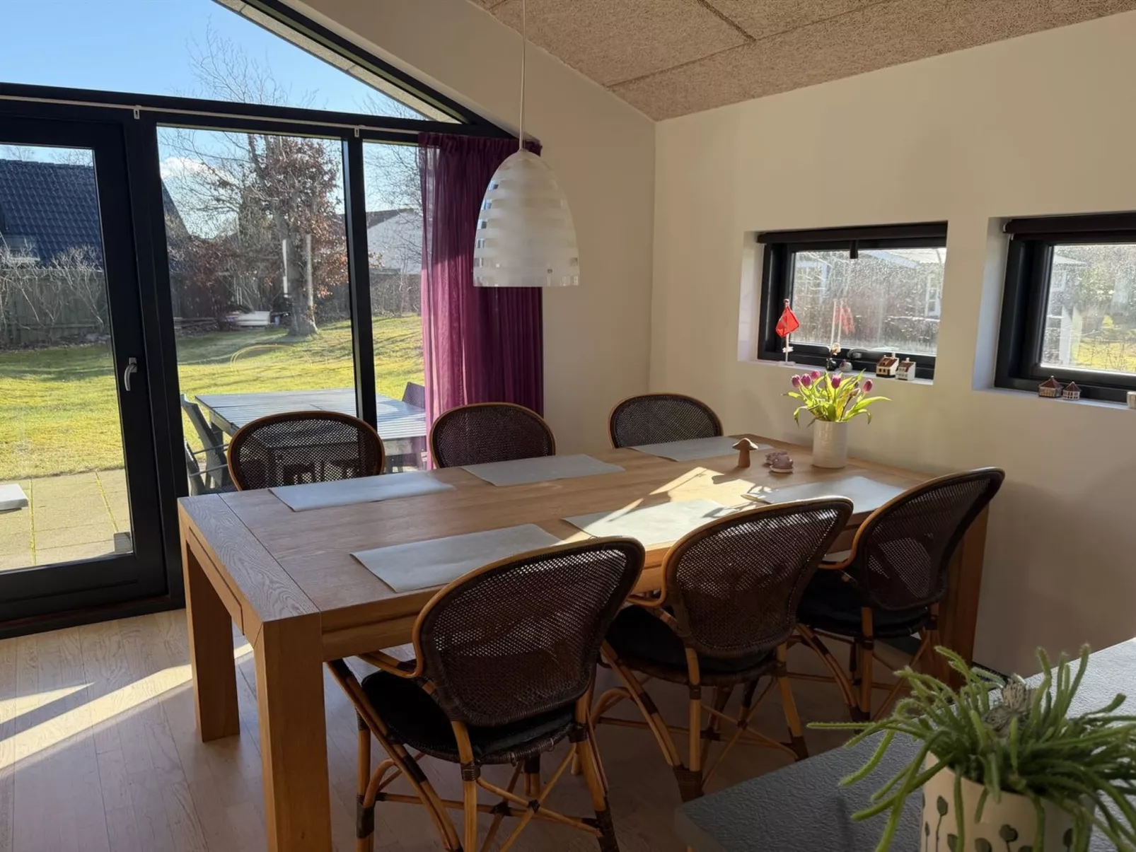 "Anttoni" - 350m from the sea - Binnen